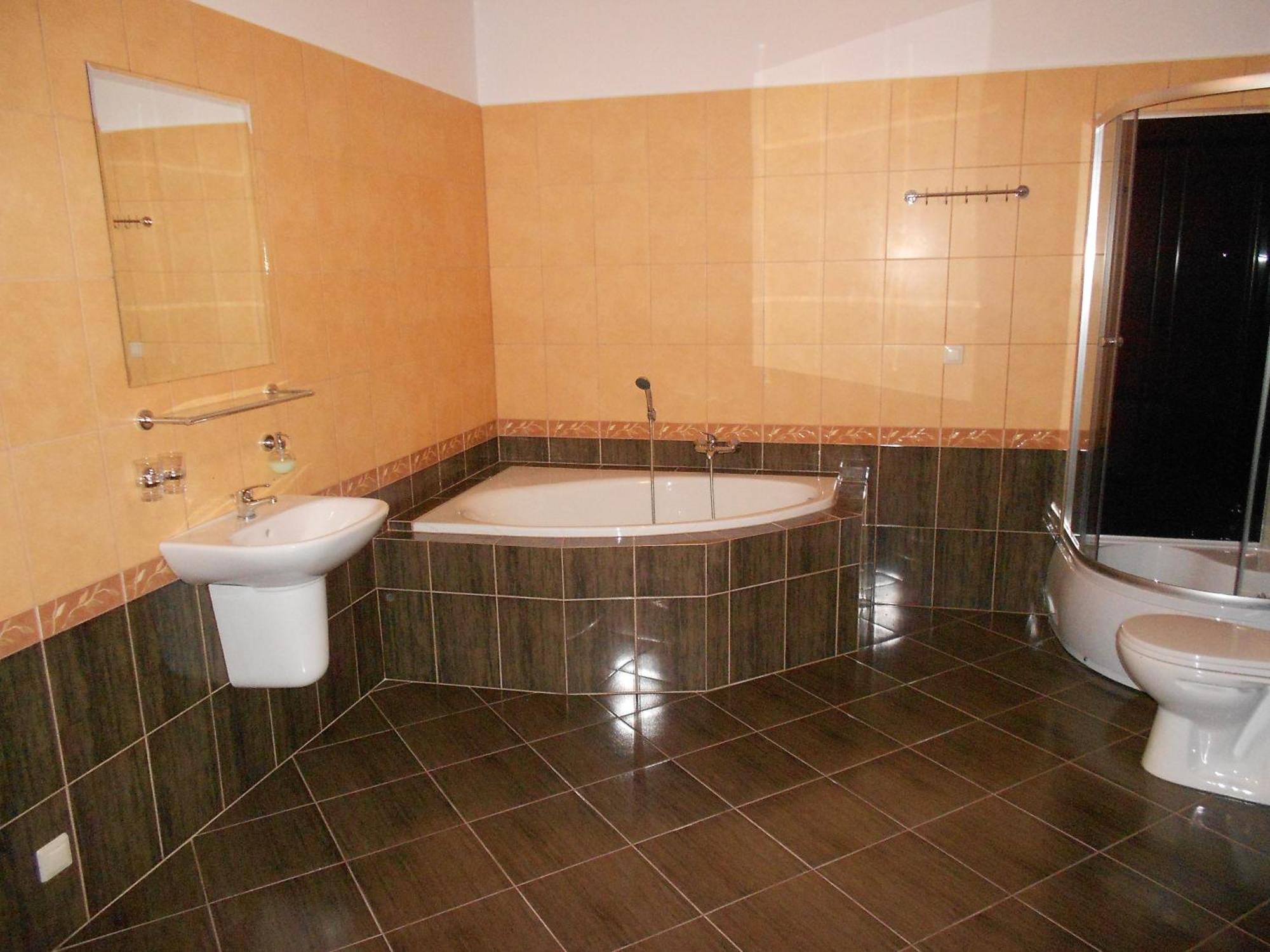 Pokoje Goscinne Viktorjan Raszowa Room photo